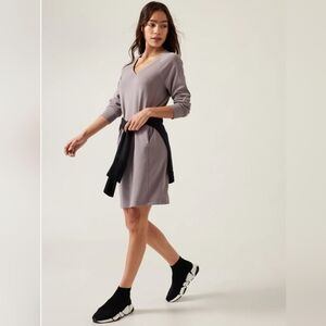 Athleta Seasoft V-Neckline Sweatshirt Dress in Light Purple. Size: M.